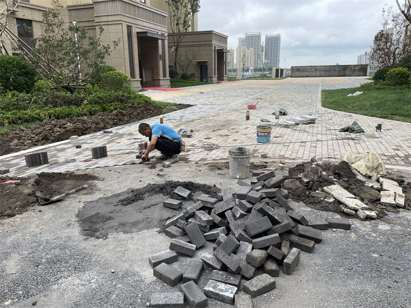 胶州中建·锦绣天地设施乱套还强制交房！业主质疑：如何通过验收