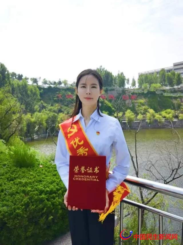 最美恒星人系列之二｜空乘骨干教师兰晓娟：做翱翔蓝天的领路人