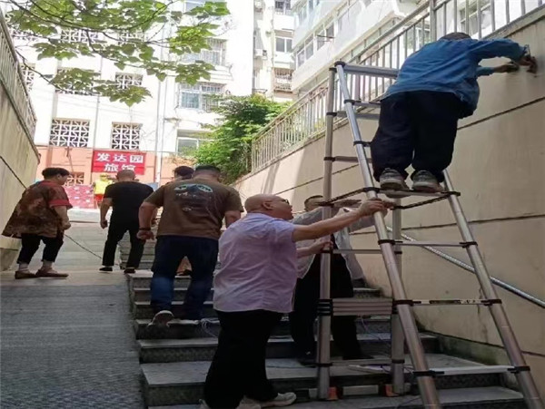青岛市南：政务热线牵引 “小路灯”照亮“大民生”