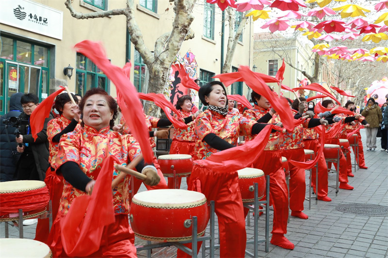 2025青岛萝卜·元宵·糖球会市北新春阶段盛大启幕 民俗演出点燃新春激情
