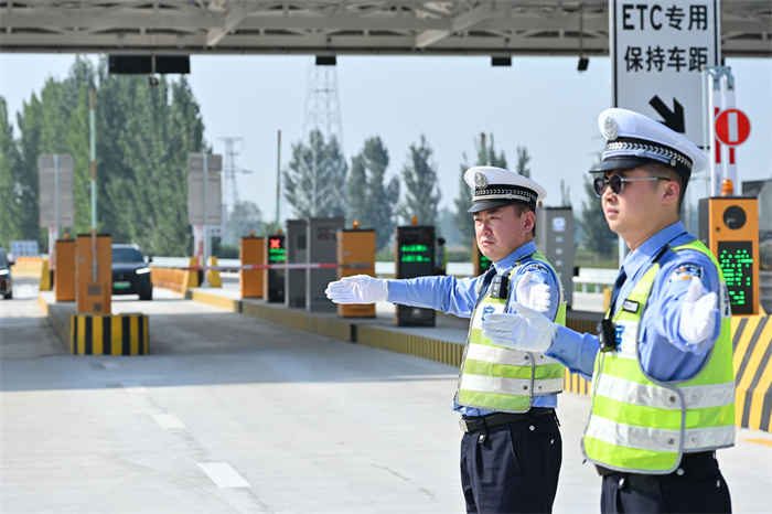 国庆中秋假期返程高峰来临 青岛公安交管提醒注意交通安全