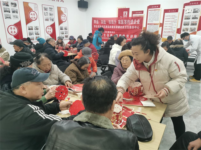 匠心传非遗 红韵宫灯贺新春——瑞安路社区宫灯制作活动温情举办